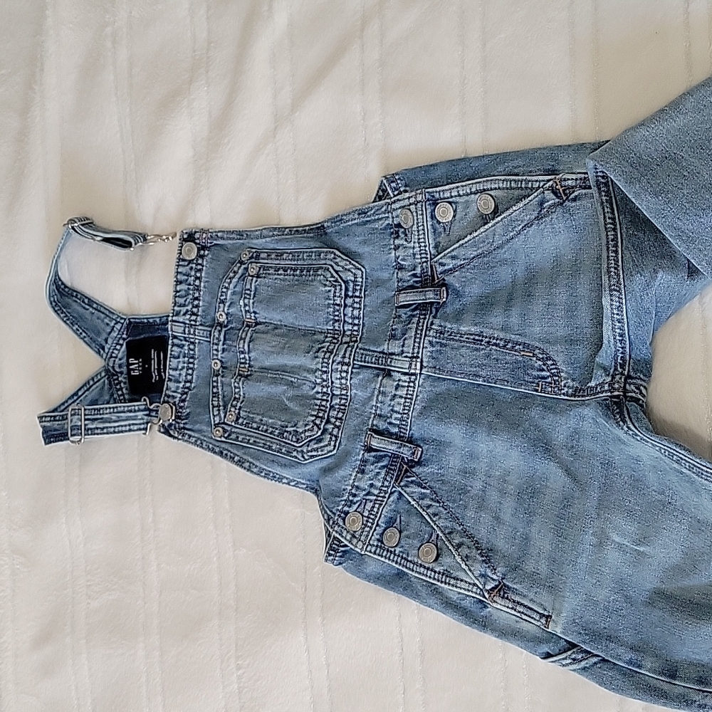 Gap overalls